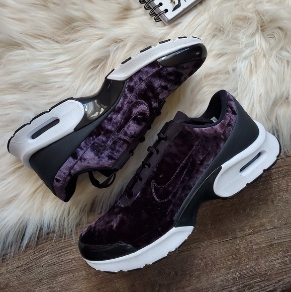 NEW Nike Air Max Jewell Premium Velvet - Picture 5 of 8